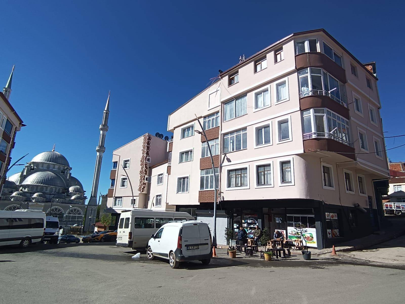 GÜRGENTEPE’NİN SİLÜETİ DEĞİŞİYOR